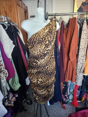 Tadashi Shoji One-Shoulder Leopard Print Ruched Dress - Brown/Black